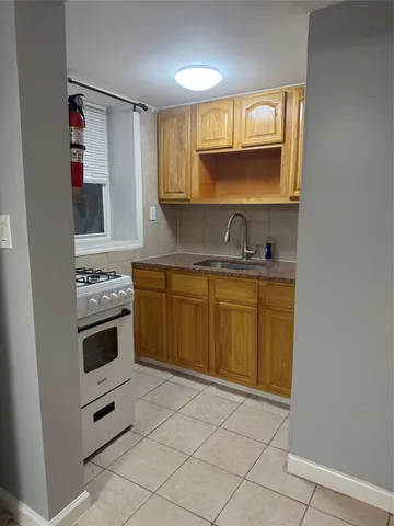 $1,000 | 337 1/2 Riverside Drive, Unit E, Johnson City, NY 13790