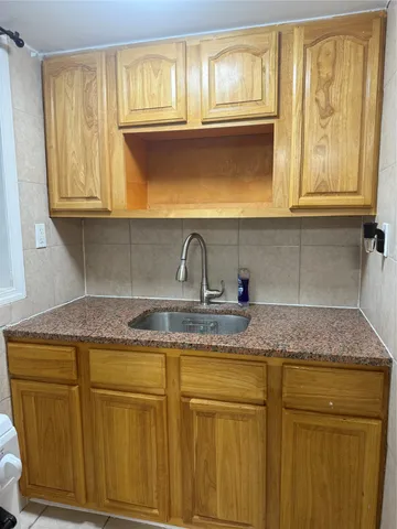 $1,000 | 337 1/2 Riverside Drive, Unit E, Johnson City, NY 13790