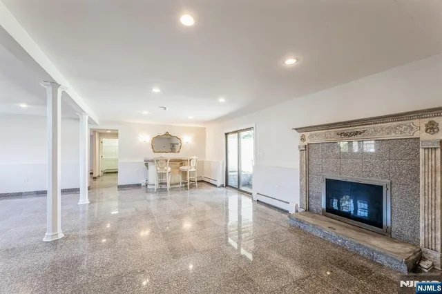 $6,000 | 562 Franklin Avenue, Franklin Lakes, NJ 07417