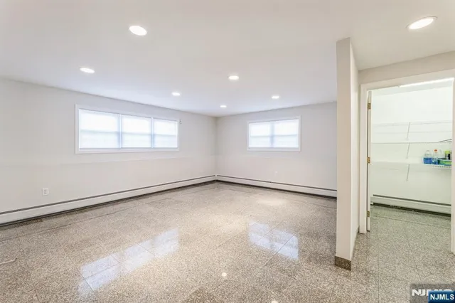 $6,000 | 562 Franklin Avenue, Franklin Lakes, NJ 07417