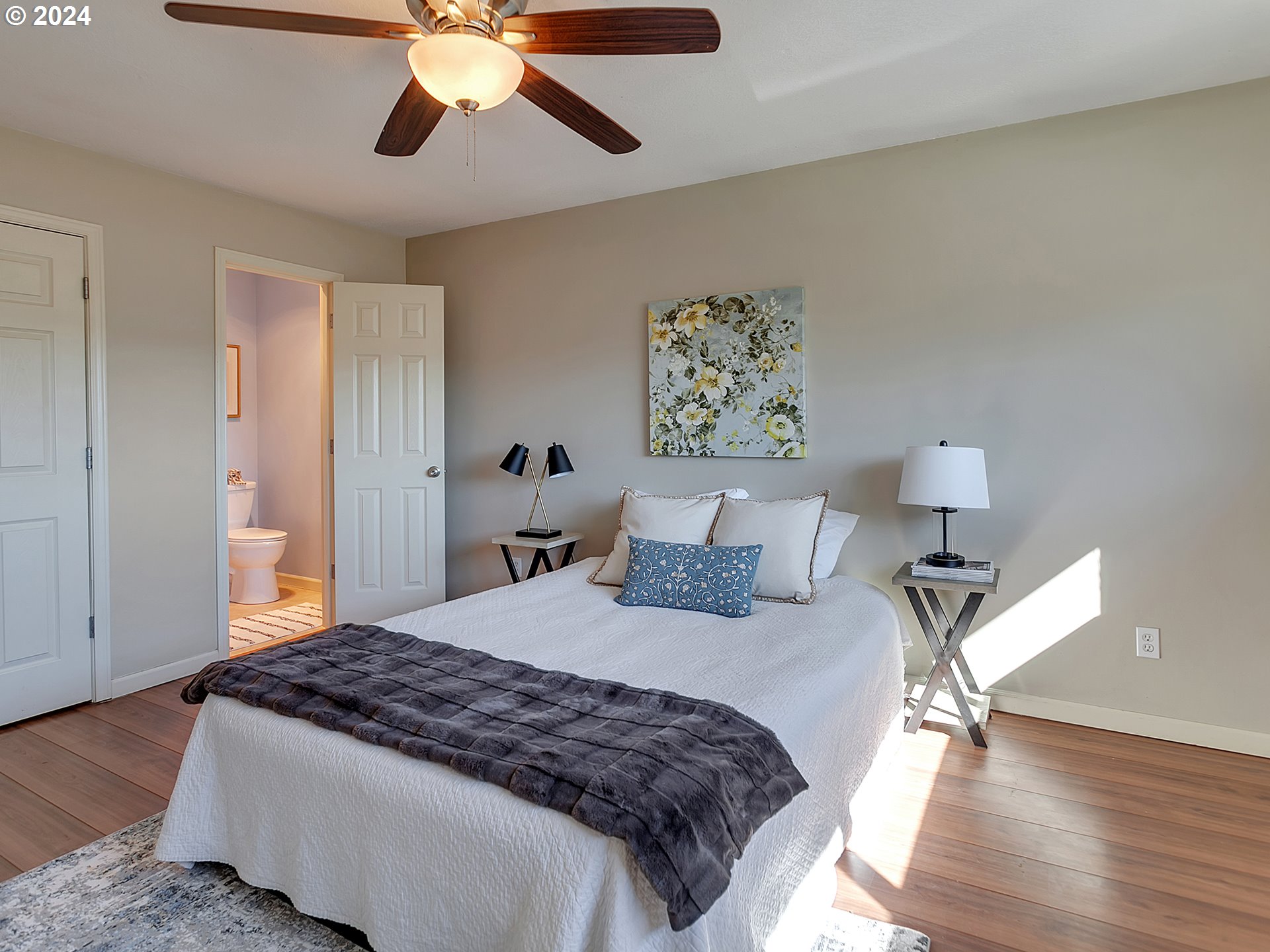 2531 Southwest Spring Garden Street, Unit 16 Portland, OR 97219 - Photo 19 of 36 Gallery Image 19