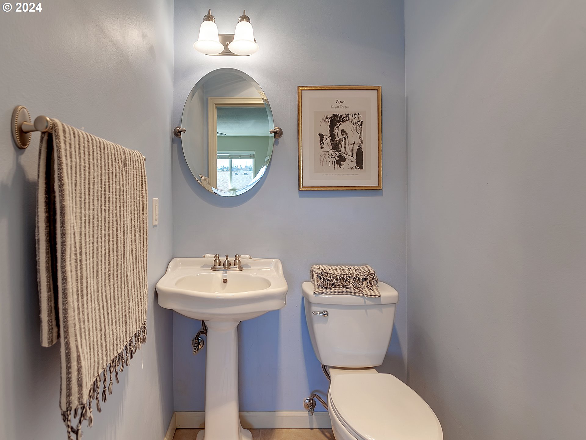 2531 Southwest Spring Garden Street, Unit 16 Portland, OR 97219 - Photo 20 of 36 Gallery Image 20