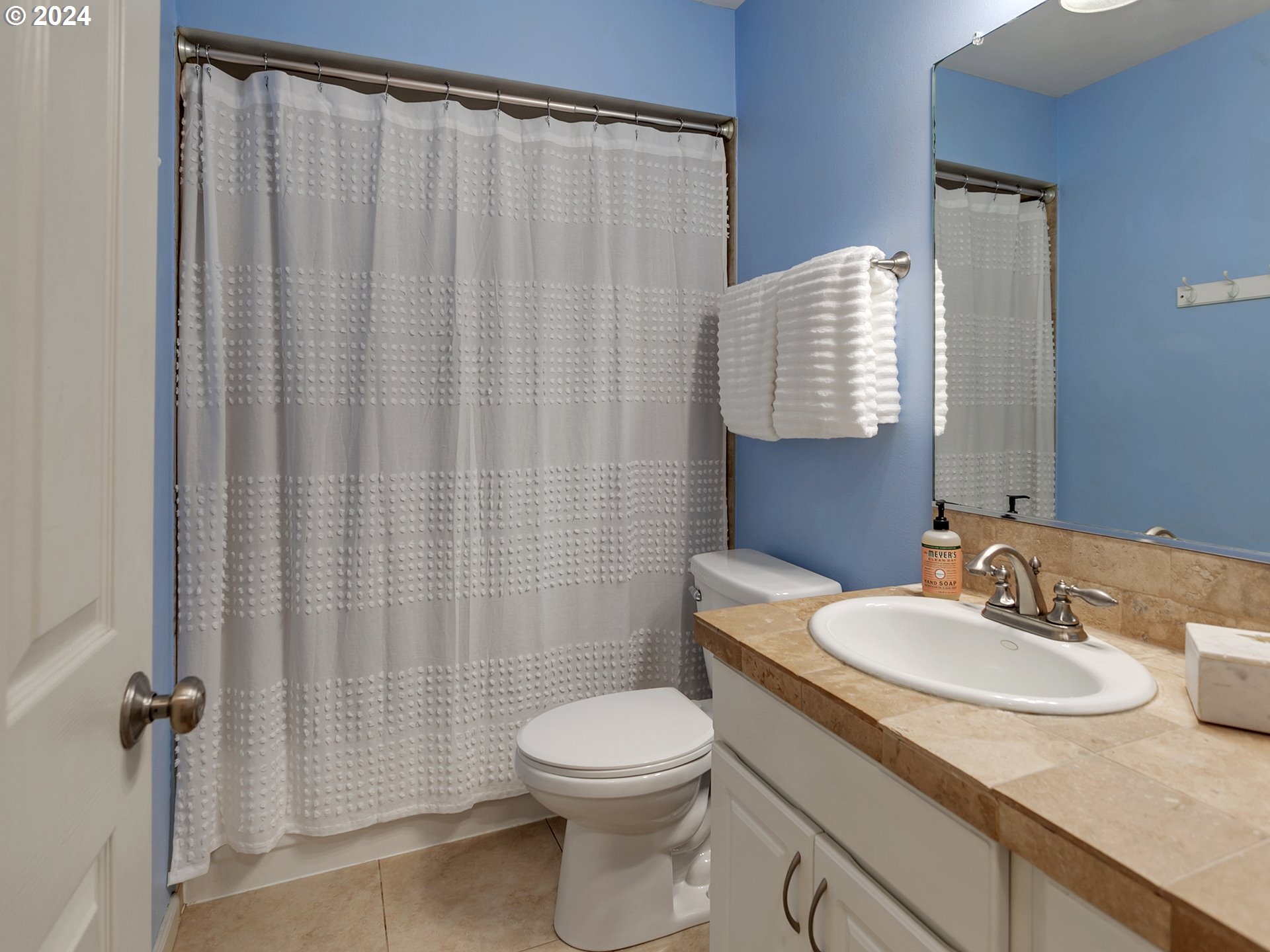 2531 Southwest Spring Garden Street, Unit 16 Portland, OR 97219 - Photo 24 of 36 Gallery Image 24