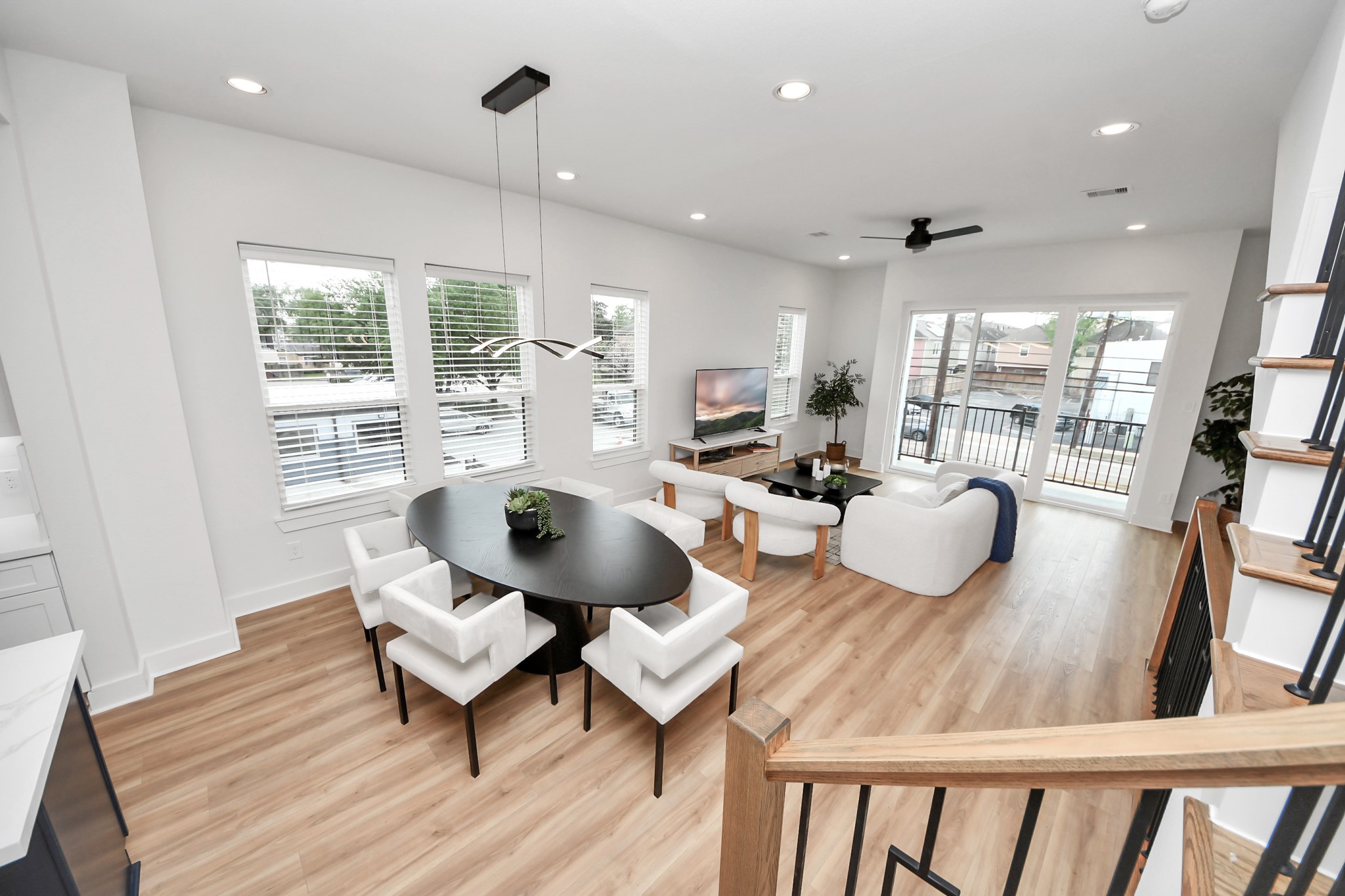 2426 Ella Boulevard Houston, TX 77008 - Photo 21 of 43