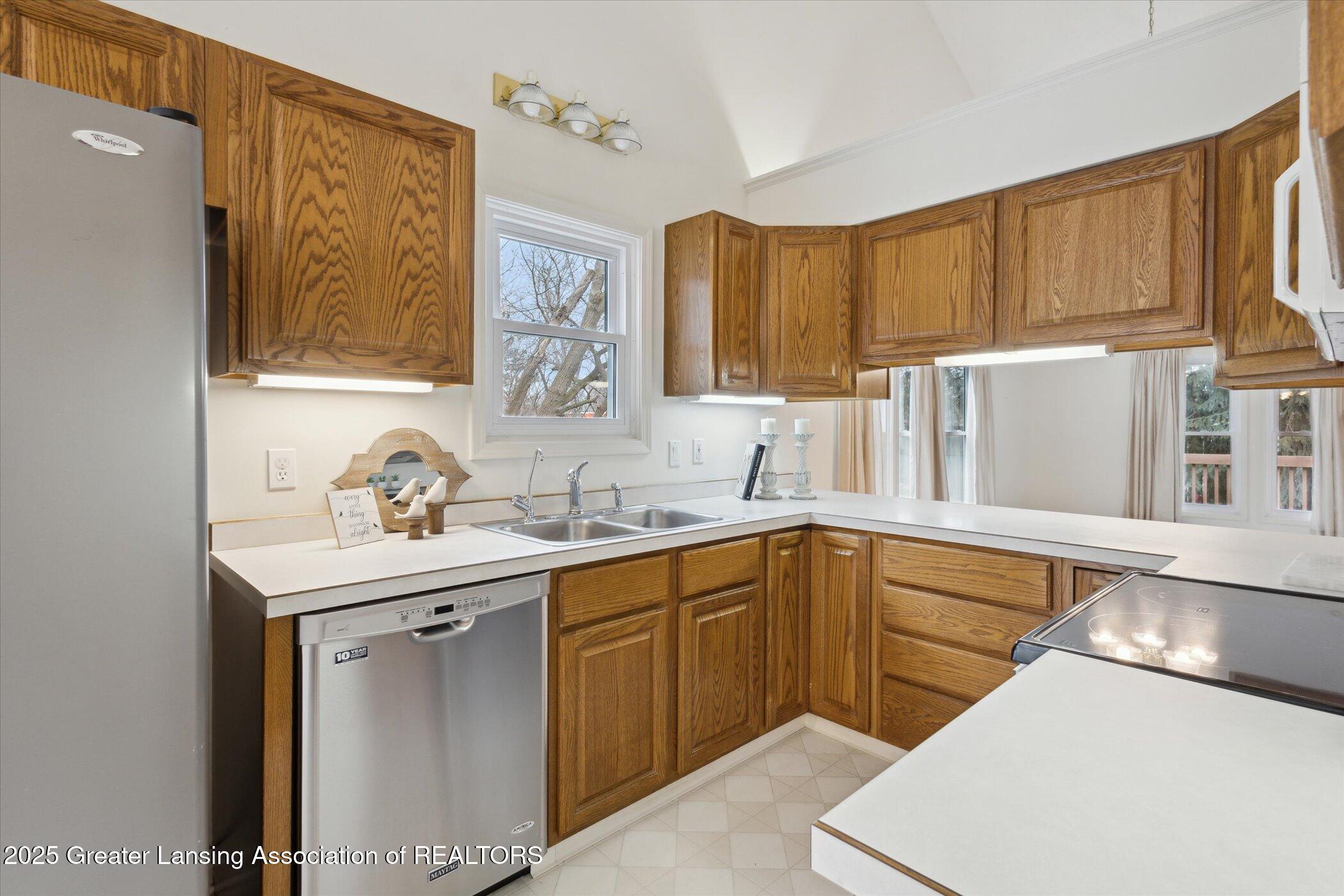 2415 North Aurelius Road, Unit 17 Holt, MI 48842 - Photo 10 of 42 12-2415-N-Aurelius-Rd-Unit-17-Holt-MI-48