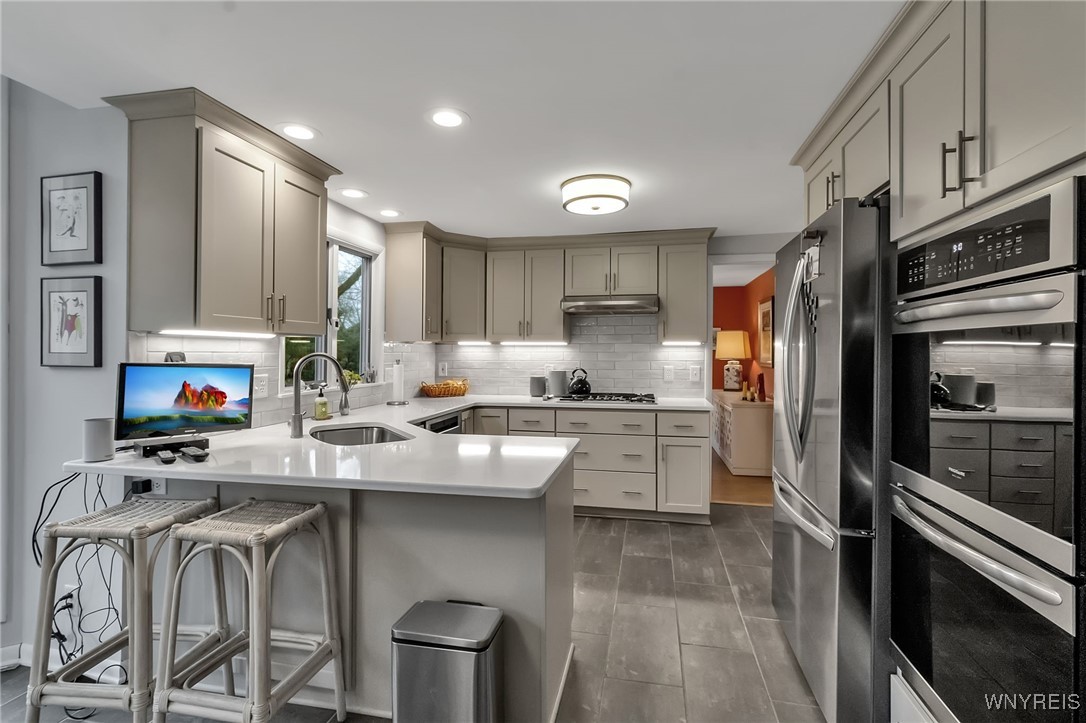 9005 Cliffside Drive Clarence, NY 14031 - Photo 7 of 45