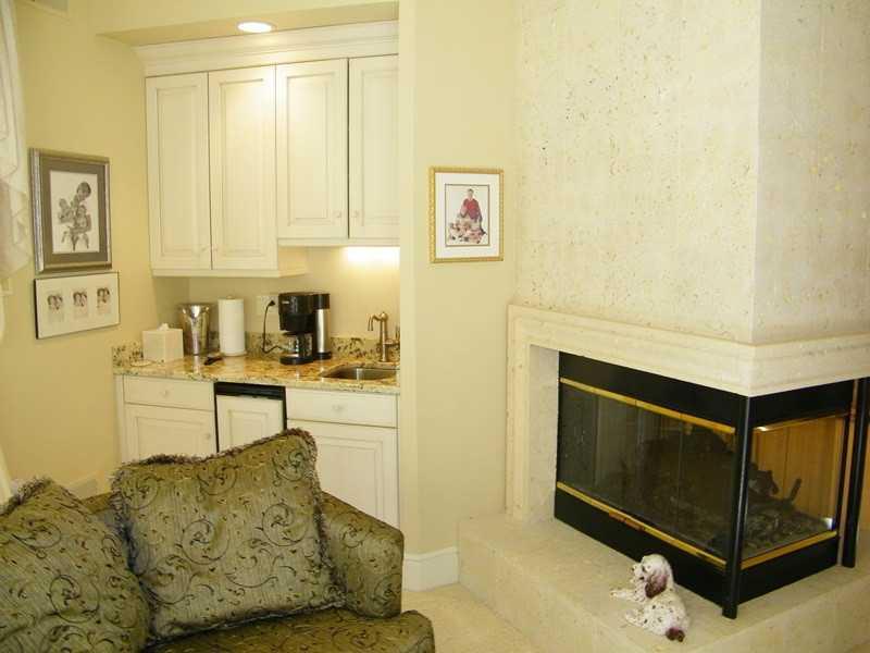 3525 Ellwood Road New Castle, PA 16101 - Photo 14 of 25 Master Bedroom. Sitting room with fireplace and wet bar