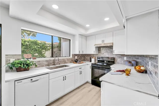 $1,080,000 | 27925 Ridgebluff Court, Rancho Palos Verdes, CA 90275