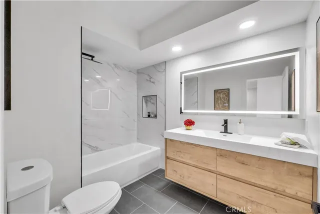 $1,080,000 | 27925 Ridgebluff Court, Rancho Palos Verdes, CA 90275