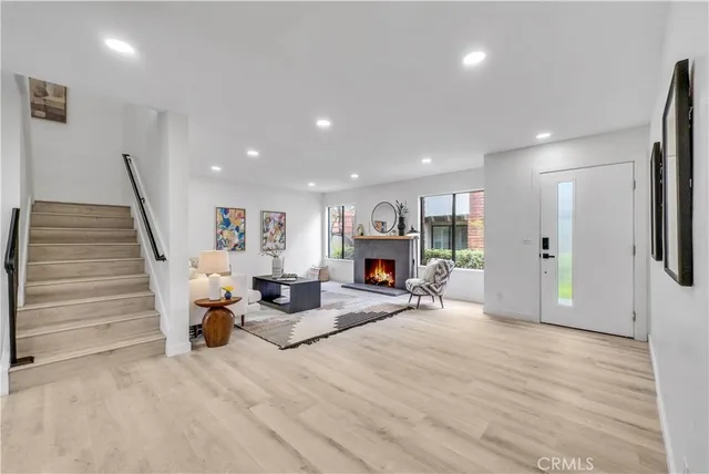 $1,080,000 | 27925 Ridgebluff Court, Rancho Palos Verdes, CA 90275