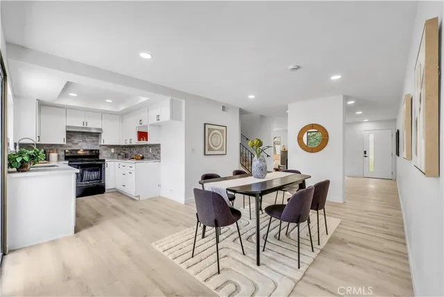 $1,080,000 | 27925 Ridgebluff Court, Rancho Palos Verdes, CA 90275