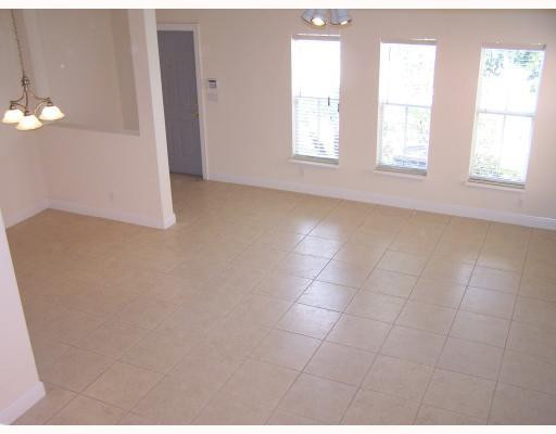 2135 Southwest 99th Way, Unit 2135 Miramar, FL 33025 - Photo 2 of 11 Living Room