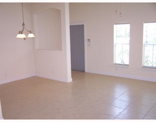 2135 Southwest 99th Way, Unit 2135 Miramar, FL 33025 - Photo 3 of 11 Dining Room