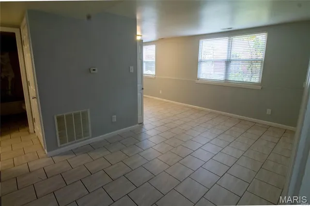 $895 | 313 Mt Everest Drive, Unit C, Fenton, MO 63026