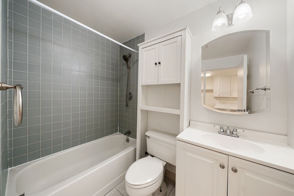 133 Commander Shea Boulevard, Unit 209 Quincy, MA 02171 - Photo 8 of 12