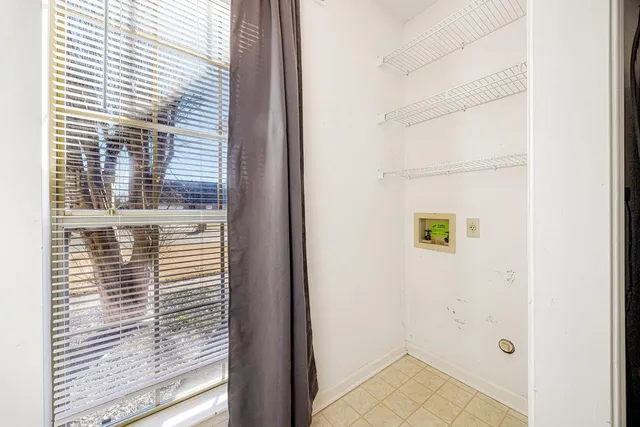 $220,000 | 2749 Colonial Towers Drive, Memphis, TN 38016