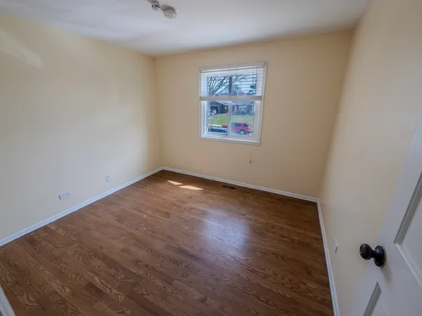 $469,900 | 630 Clover Lane, Schaumburg, IL 60193