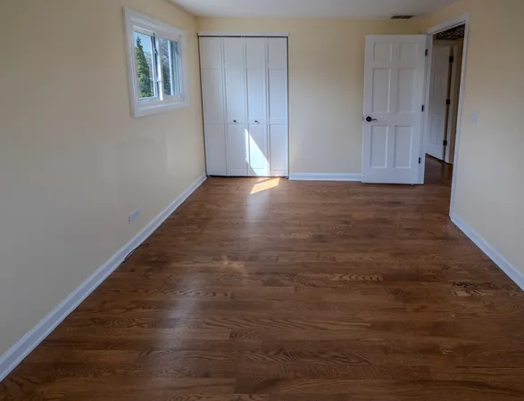 $469,900 | 630 Clover Lane, Schaumburg, IL 60193