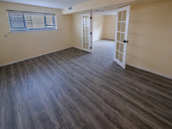 $469,900 | 630 Clover Lane, Schaumburg, IL 60193
