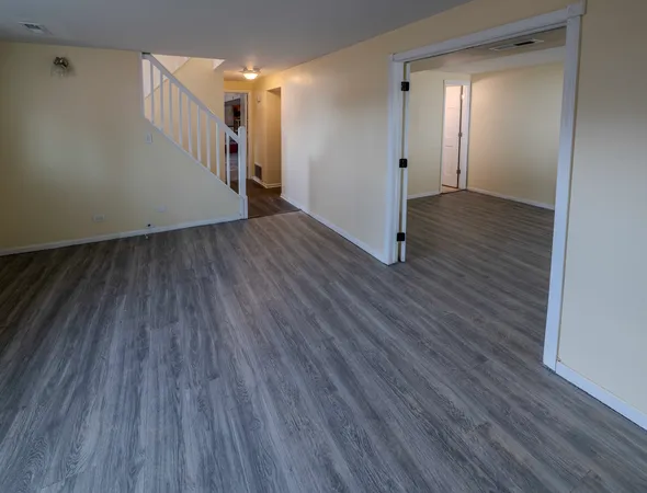 $469,900 | 630 Clover Lane, Schaumburg, IL 60193