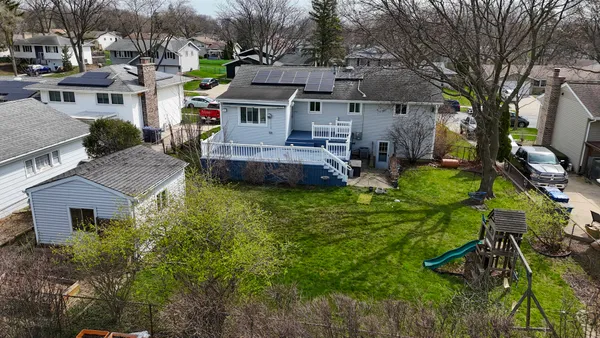 $469,900 | 630 Clover Lane, Schaumburg, IL 60193