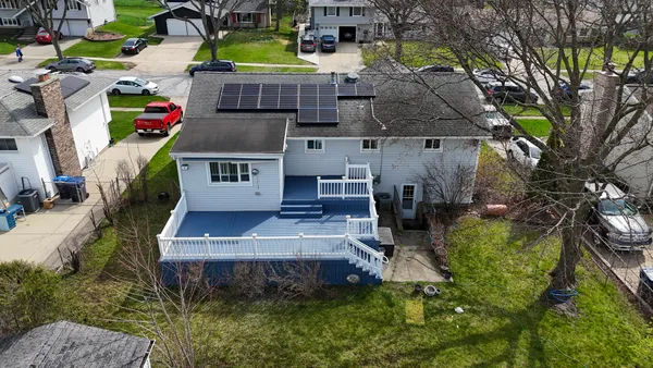 $469,900 | 630 Clover Lane, Schaumburg, IL 60193