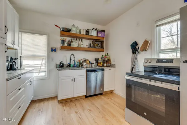 $350,000 | 403 Wilson Avenue, Unit 8, Johnson City, TN 37604