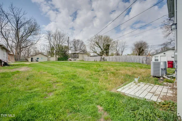 $350,000 | 403 Wilson Avenue, Unit 8, Johnson City, TN 37604