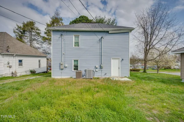 $350,000 | 403 Wilson Avenue, Unit 8, Johnson City, TN 37604