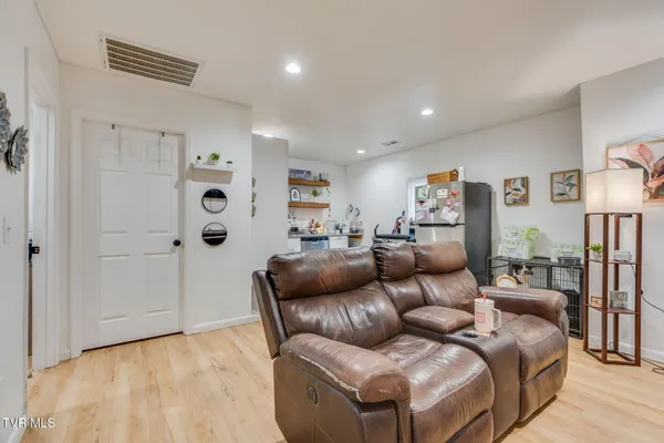 $350,000 | 403 Wilson Avenue, Unit 8, Johnson City, TN 37604