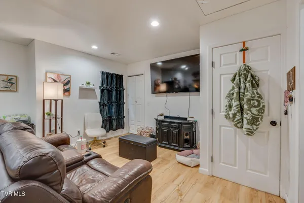 $350,000 | 403 Wilson Avenue, Unit 8, Johnson City, TN 37604