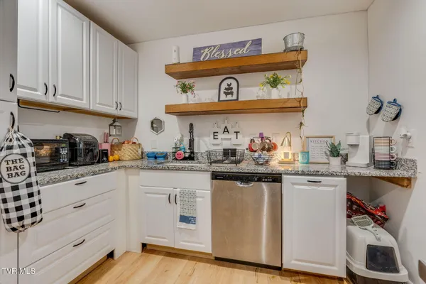 $350,000 | 403 Wilson Avenue, Unit 8, Johnson City, TN 37604