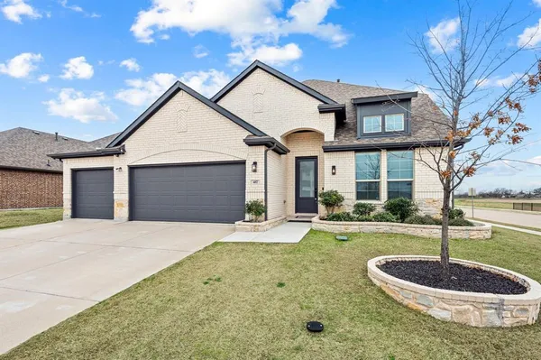 $420,000 | 417 Ardsley Lane, Forney, TX 75126