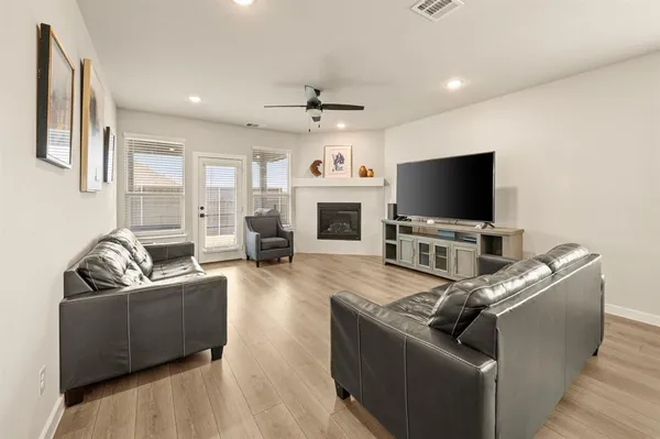 $420,000 | 417 Ardsley Lane, Forney, TX 75126