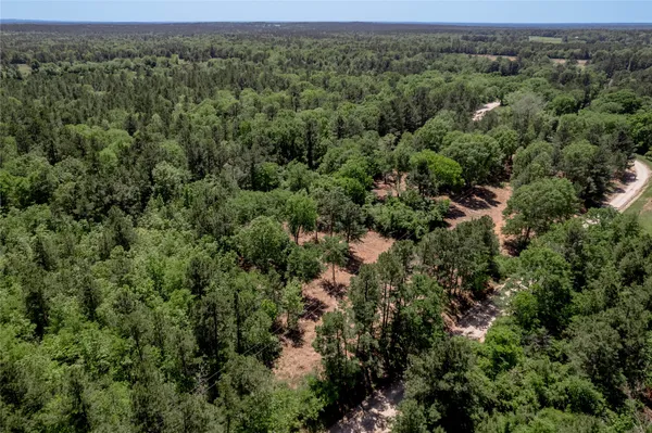 $39,000 | 6077 County Road 4200, Pennington, TX 75856