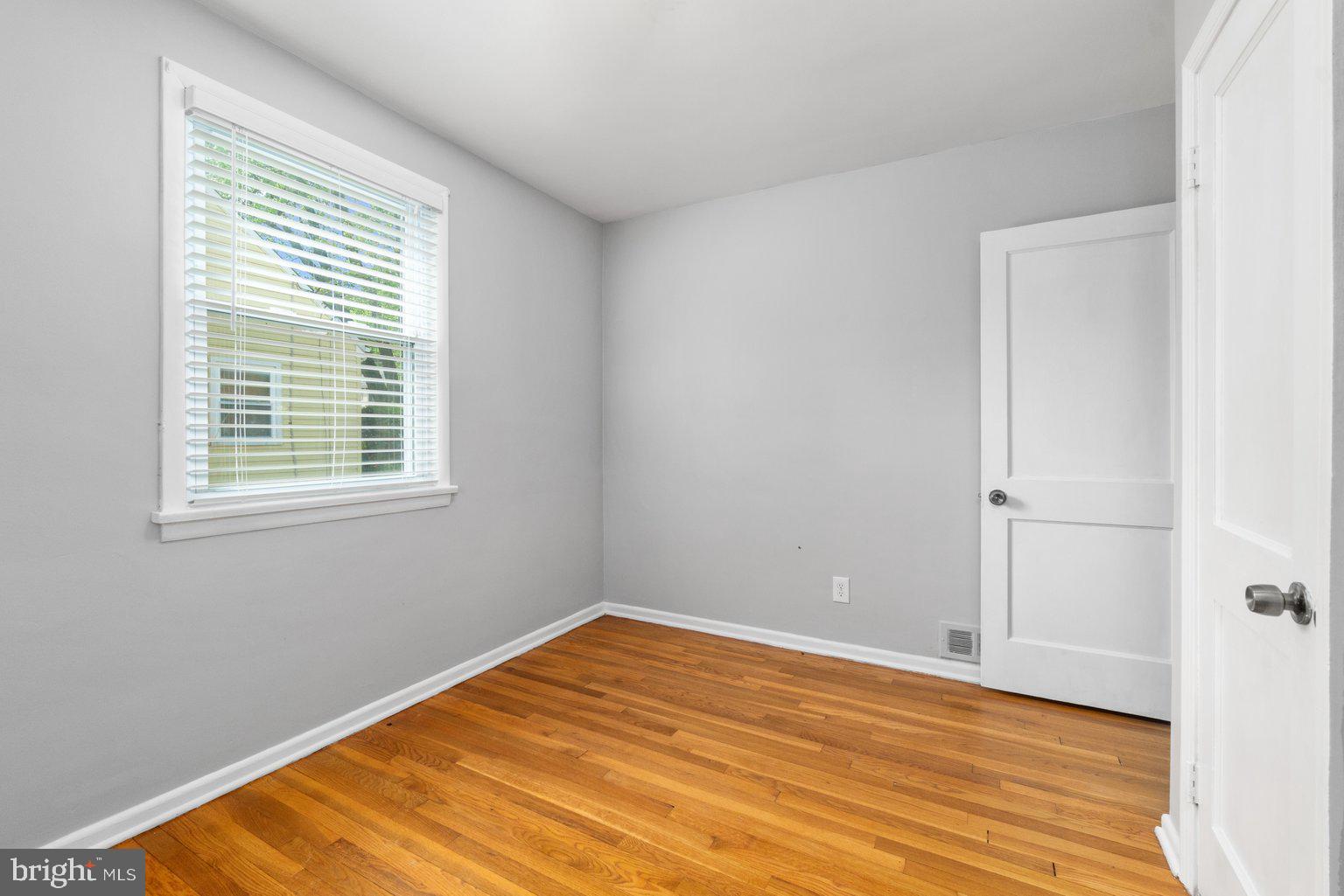 511 Warren Road Cockeysville, MD 21030 - Photo 22 of 37 Rear bedroom - 1st floor