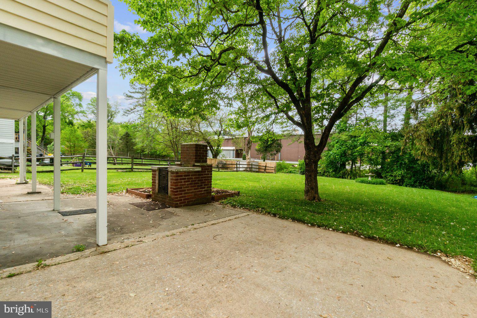 511 Warren Road Cockeysville, MD 21030 - Photo 30 of 37 Imagine entertaining with your built in grill