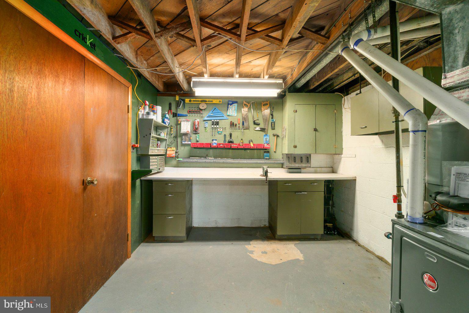 511 Warren Road Cockeysville, MD 21030 - Photo 33 of 37 Workshop area