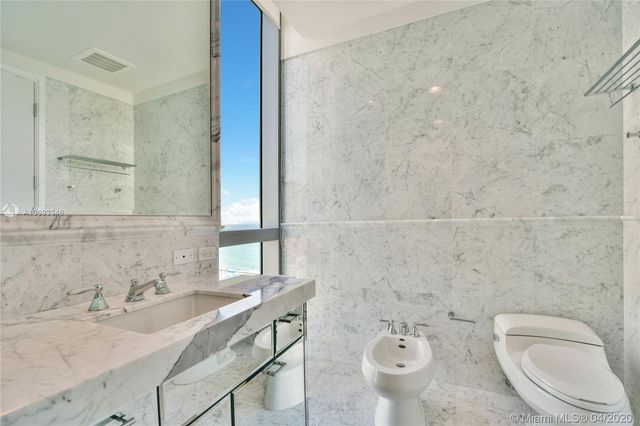 $1,750,000 | 17475 Collins Avenue, Unit 301, Sunny Isles Beach, FL 33160