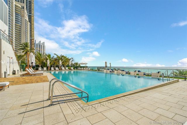 $1,750,000 | 17475 Collins Avenue, Unit 301, Sunny Isles Beach, FL 33160