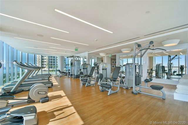 $1,750,000 | 17475 Collins Avenue, Unit 301, Sunny Isles Beach, FL 33160