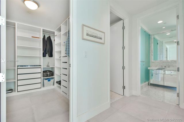 $1,750,000 | 17475 Collins Avenue, Unit 301, Sunny Isles Beach, FL 33160