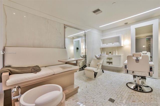 $1,750,000 | 17475 Collins Avenue, Unit 301, Sunny Isles Beach, FL 33160