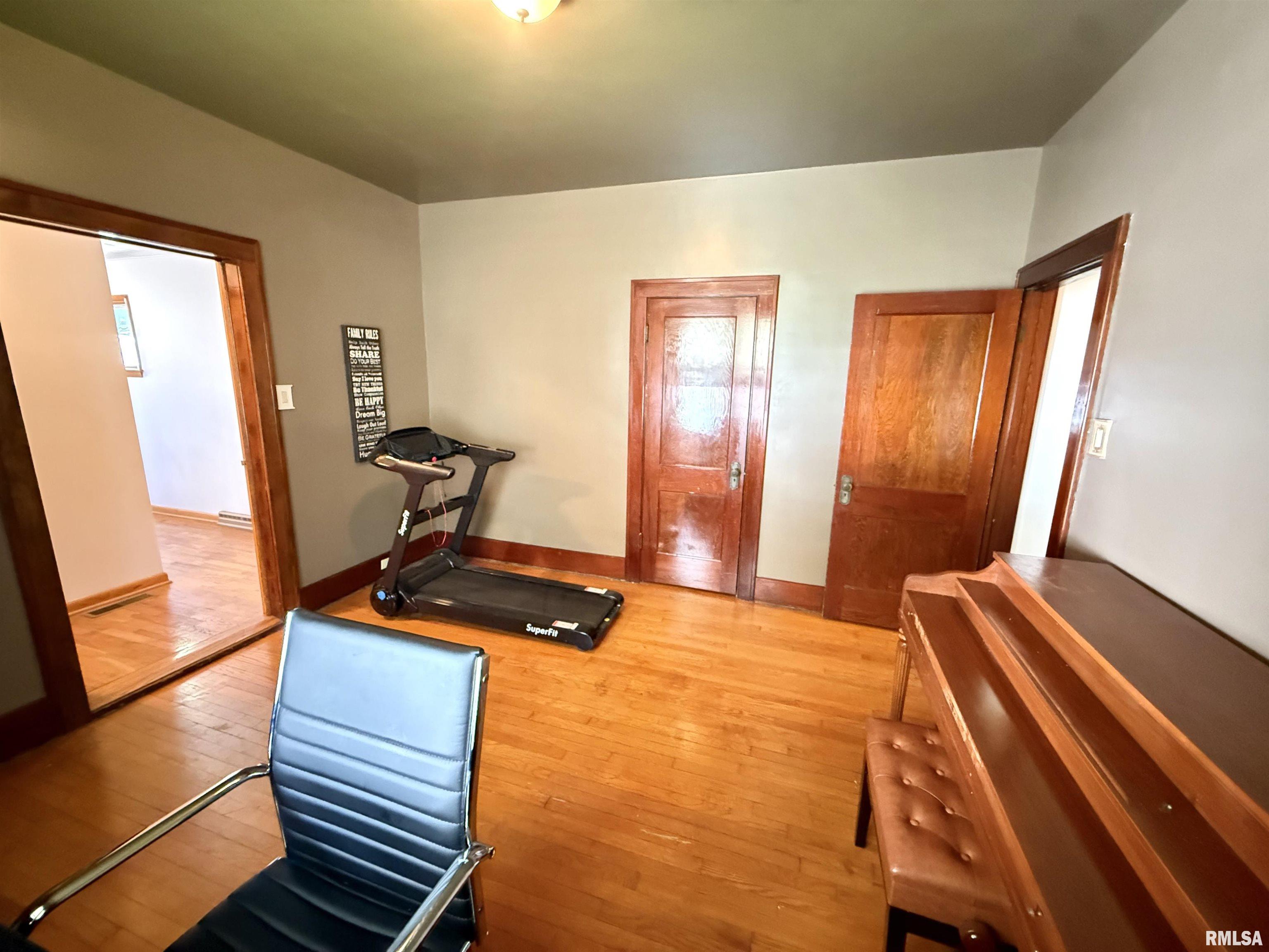 2241 Spring Street Quincy, IL 62301 - Photo 29 of 46