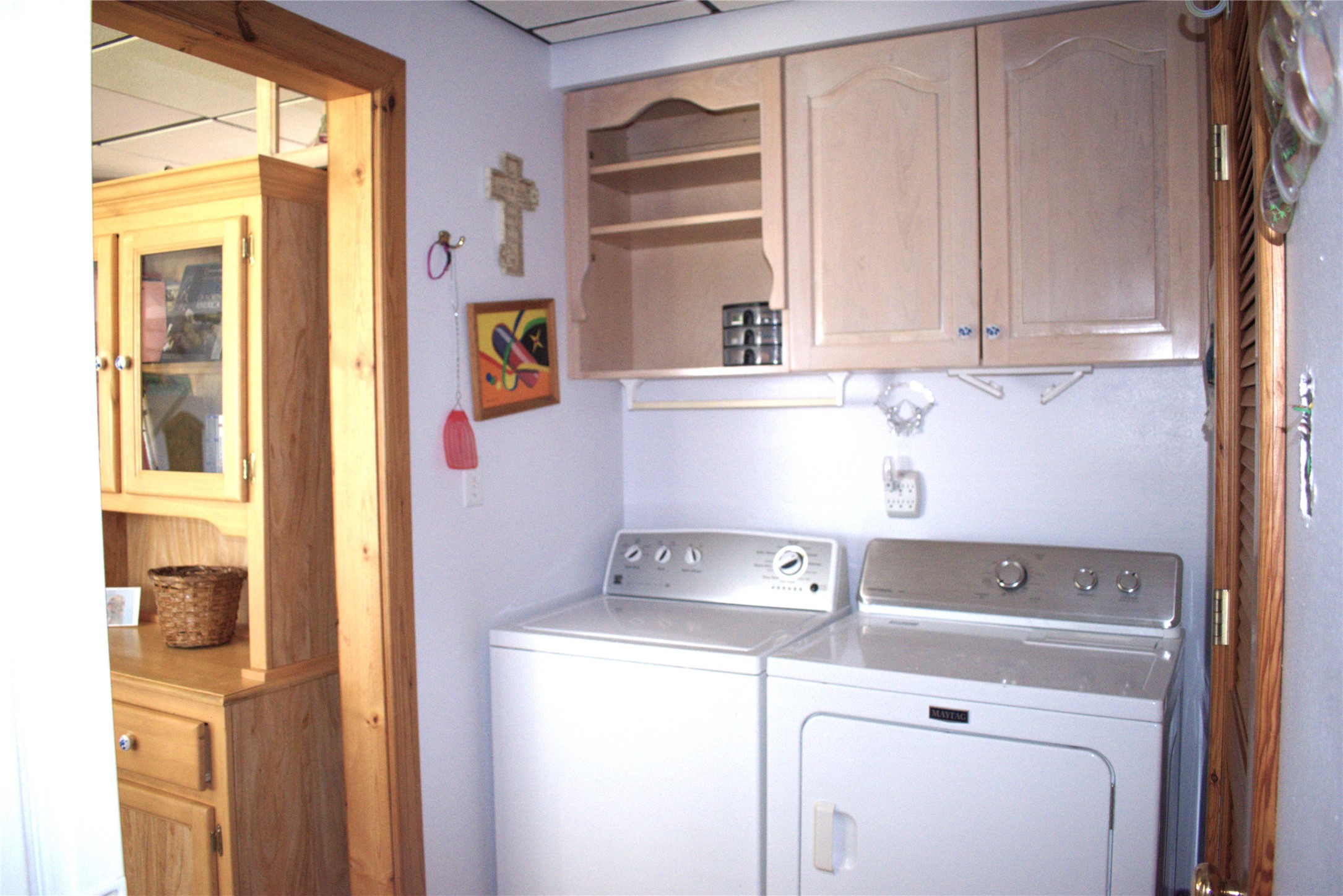 1657 County Road Sargent, TX 77414 - Photo 37 of 46 a utility room with dryer and washer