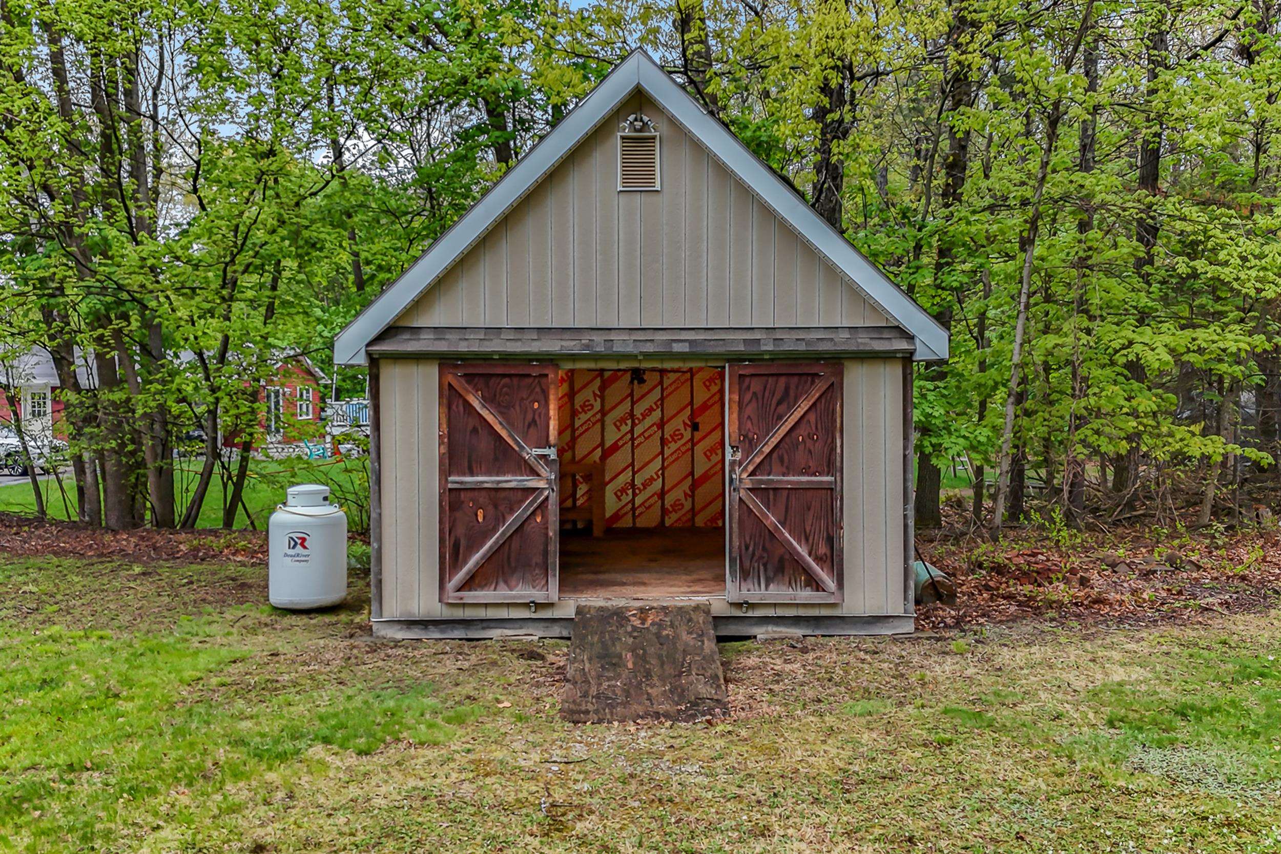 1299 Lake Shore Road Manchester, NH 03109 - Photo 29 of 35