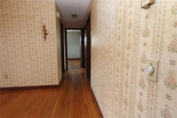17 Meadowbrook Road Auburn, MA 01501 - Photo 12 of 27 Gallery Image 12