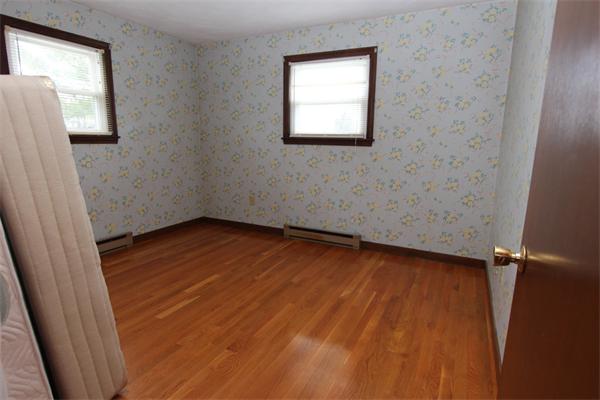 17 Meadowbrook Road Auburn, MA 01501 - Photo 15 of 27 Gallery Image 15