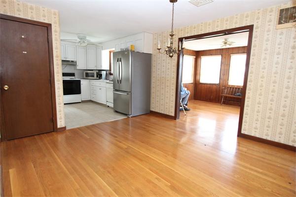 17 Meadowbrook Road Auburn, MA 01501 - Photo 10 of 27 Gallery Image 10