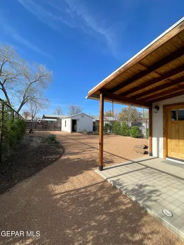 $530,000 | 215 East Texas Street, Marfa, TX 79843